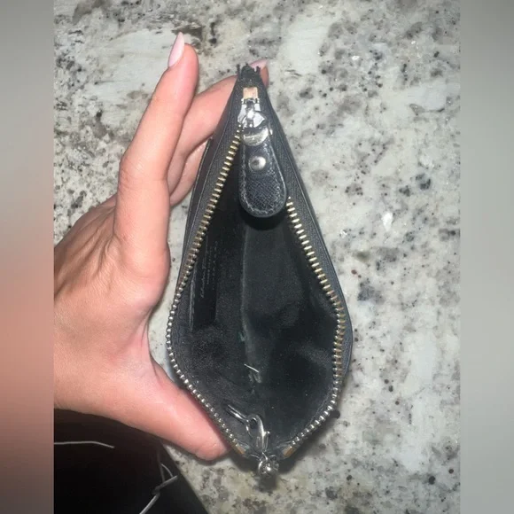 SALVATORE FERRAGAMO Saffiano leather key pouch - Picture 3 of 3